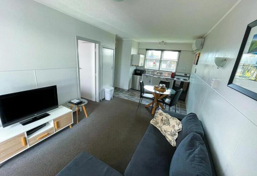 Апартаменты 1 Спальня, Waikanae Beach Motel