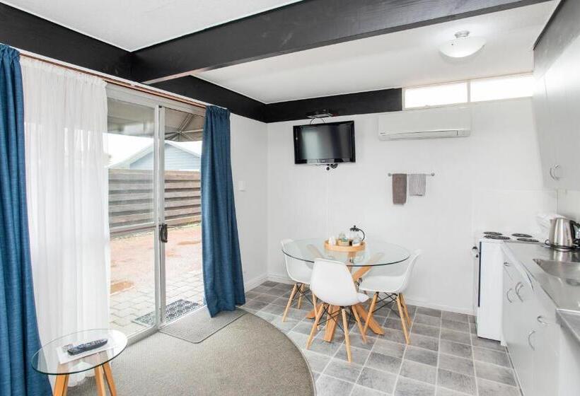 Люкс 2 Спальни, Waikanae Beach Motel