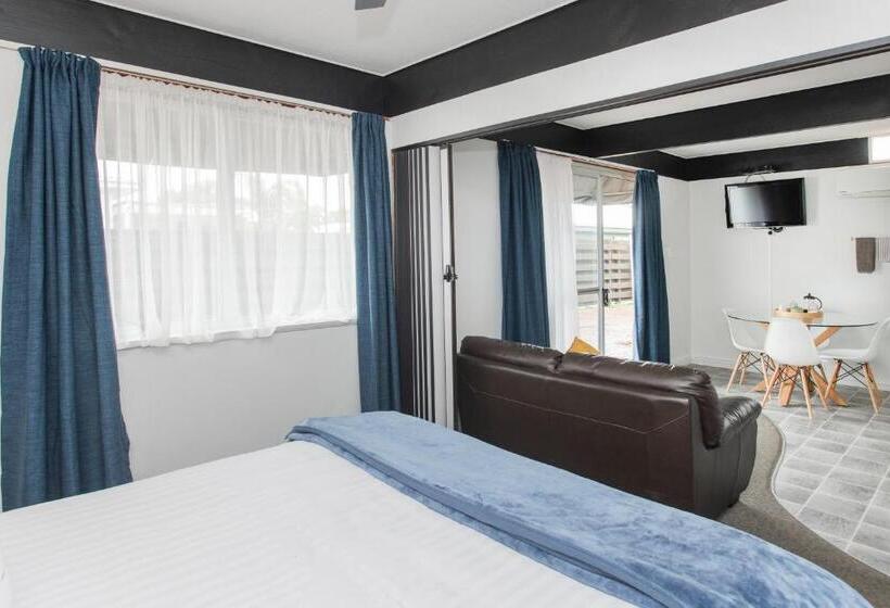 Люкс 2 Спальни, Waikanae Beach Motel
