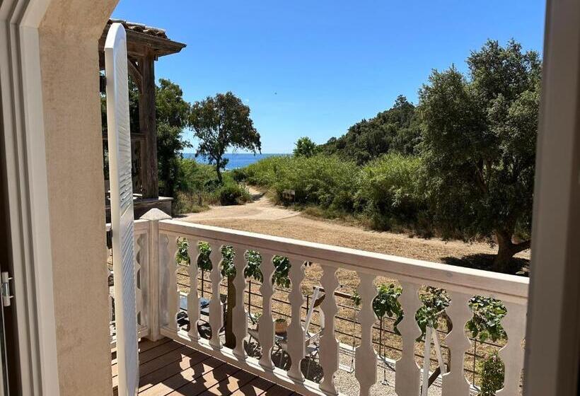 Quarto Superior Vista Mar com Varanda, Le Clos Des Sept Palmiers