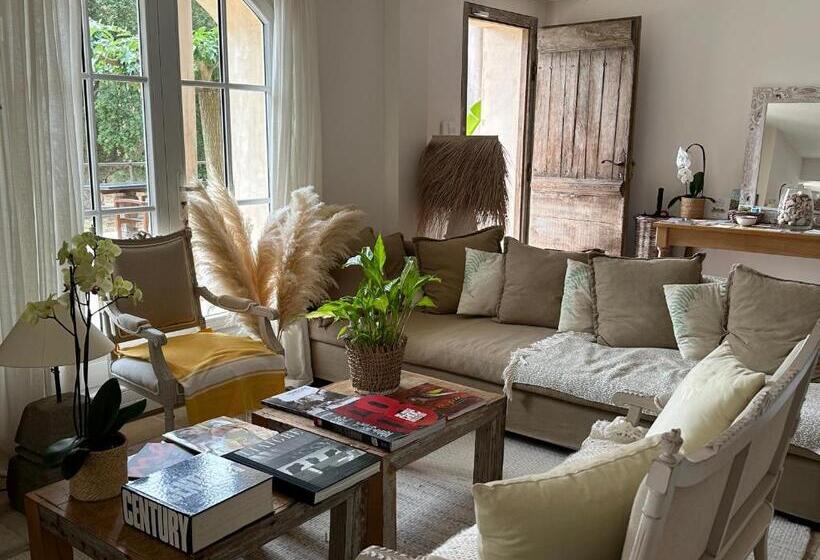 Quarto Deluxe Vista Mar com Sacada, Le Clos Des Sept Palmiers