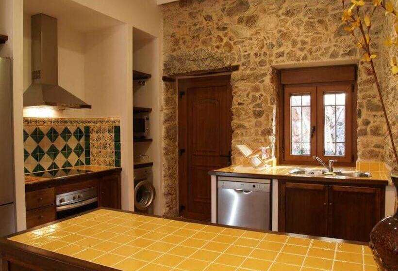 Дом 3 Спальни, Casa Rural La Llave De Miraflores