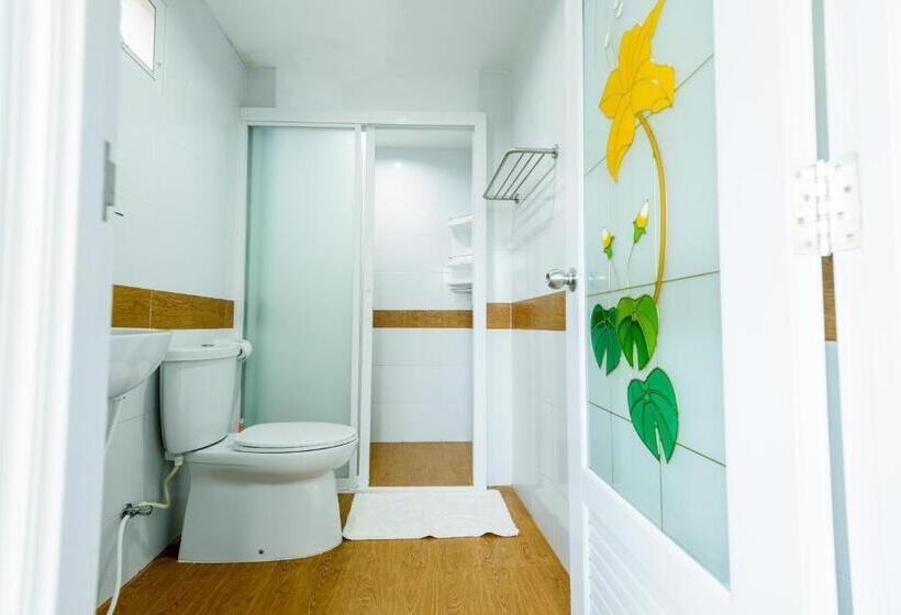 اتاق لوکس با بالکن, Lemon Loft Boutique Room