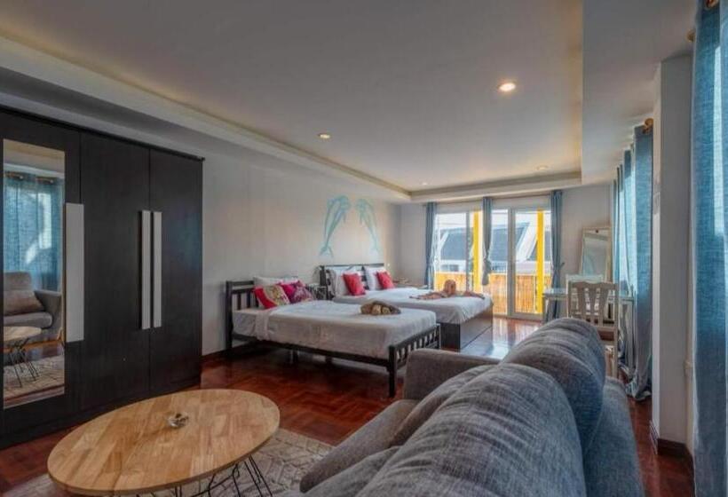 اتاق استاندارد سه تخته با بالکن, Lemon Loft Boutique Room