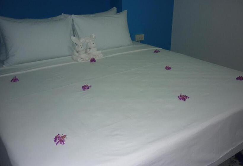 اتاق لوکس با بالکن, Maneemudjalin Resorts Farm Stay