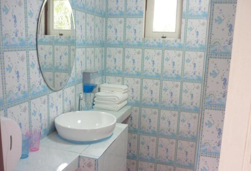 اتاق لوکس با بالکن, Maneemudjalin Resorts Farm Stay