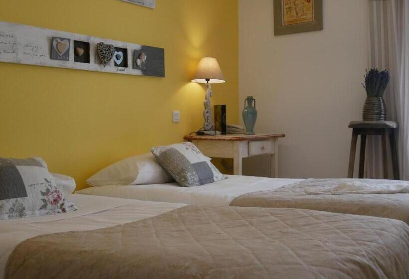 Comfort room with terrace, Les Ambres