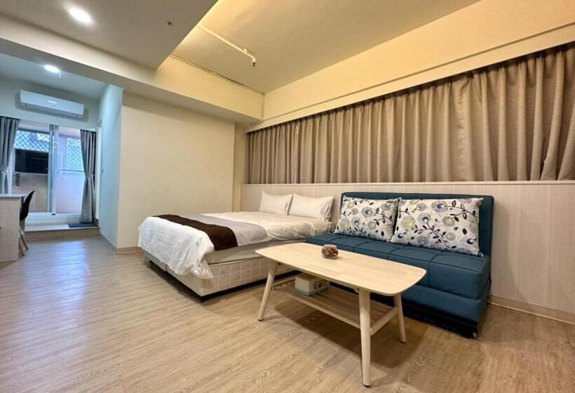 اتاق سوپریور, Music City Inn
