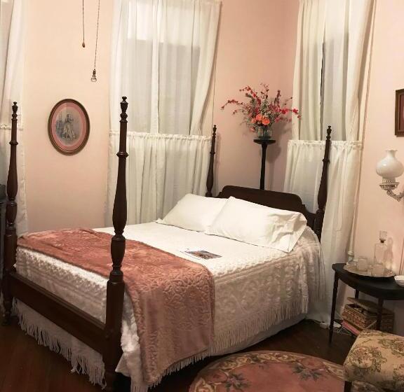 Номер Стандарт, Riverboat Bed & Breakfast
