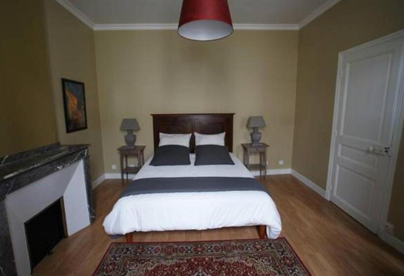 Номер Стандарт, Carcassonne Guest House