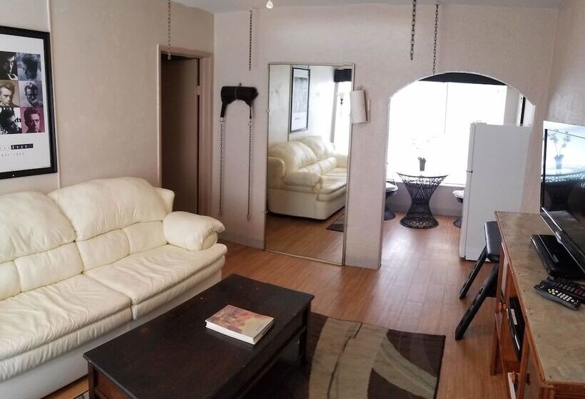 套房带泳池景, Inn Leather Guest House Gay Male Only