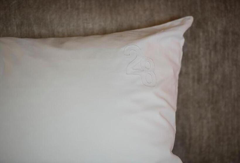 Люкс Повышенной Комфортности, Hôtel Particulier Le 28