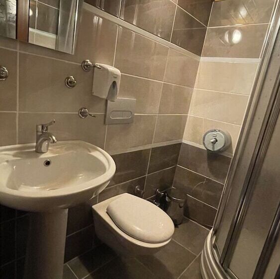 سوییت خانوادگی, Ozkan Otel