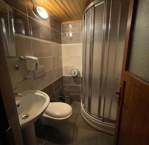 اتاق راحتی, Ozkan Otel