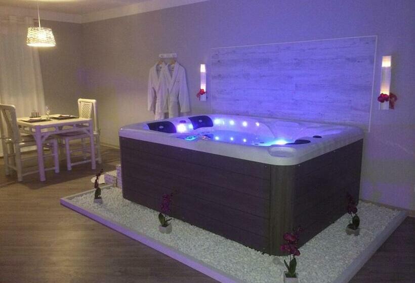 سوئیت با وان آب گرم, La Paillote Exotique Spa
