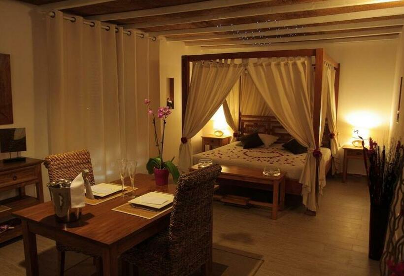 سوئیت با وان آب گرم, La Paillote Exotique Spa