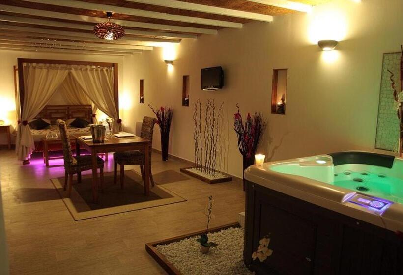 سوئیت با وان آب گرم, La Paillote Exotique Spa