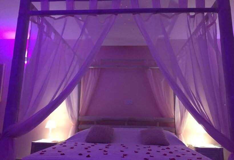سوئیت با وان آب گرم, La Paillote Exotique Spa