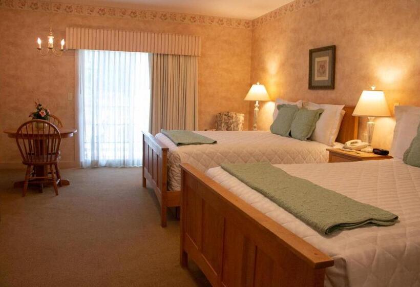 스탠다드 발코니 룸, Essenhaus Inn & Conf. Center