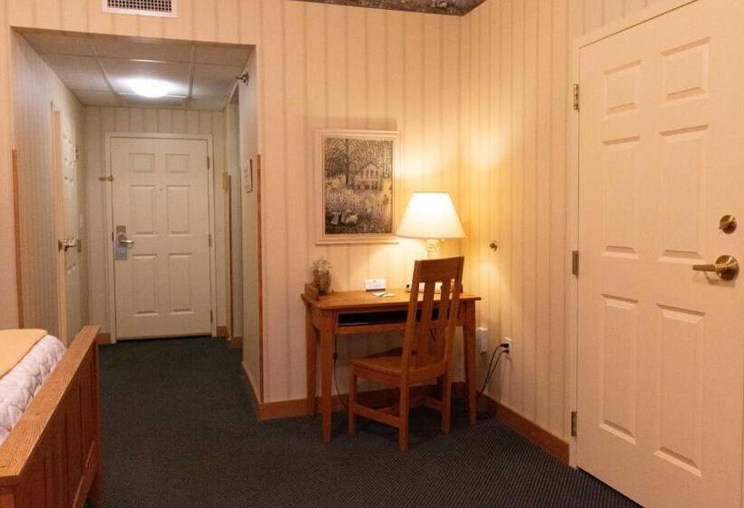 스탠다드 발코니 룸, Essenhaus Inn & Conf. Center
