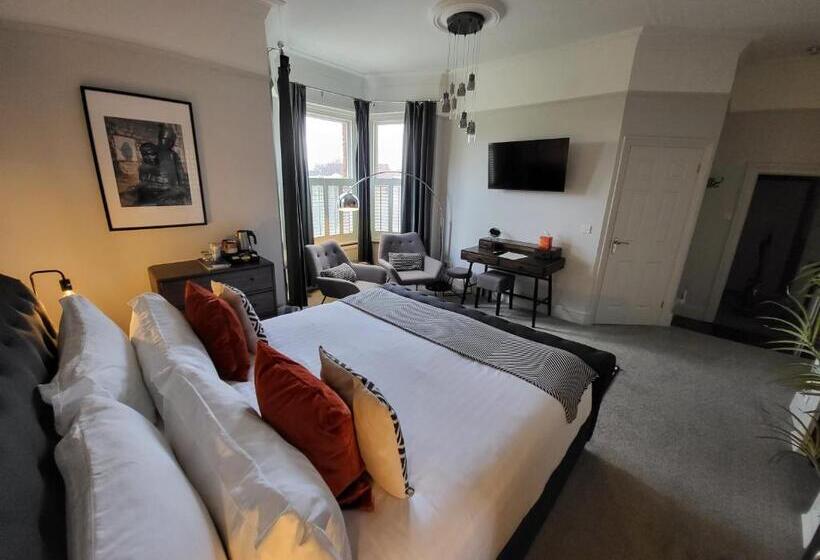 חדר דחוקס עם מיטת קינג, Belle Vue Guest House