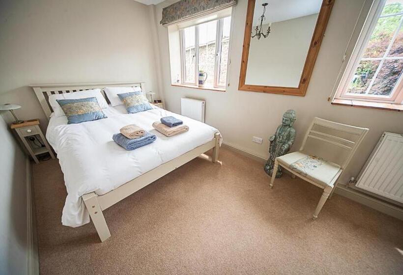 اتاق استاندارد, Stoodleigh Court Coach House