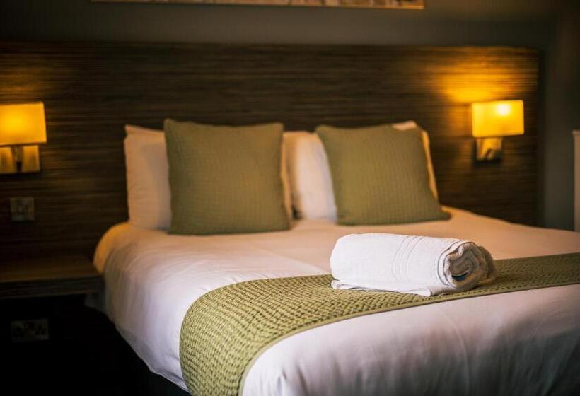 اتاق استاندارد, Three Horseshoes Inn