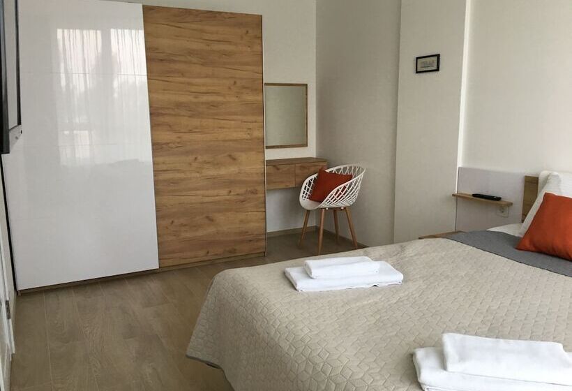 آپارتمان لوکس 1 خوابه, Nyvky Residence