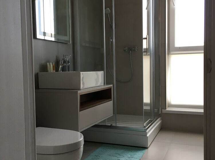 استودیوی استاندارد, Nyvky Residence