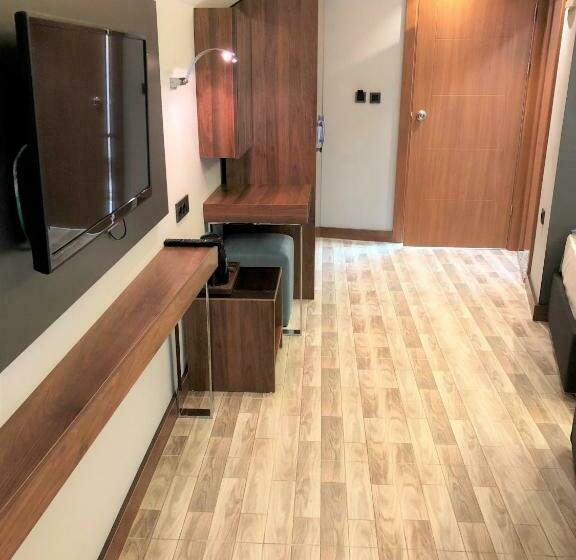 اتاق استاندارد سه نفره, Onal Motel
