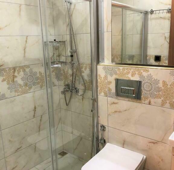 اتاق استاندارد با چشم‌انداز دریاچه, Onal Motel
