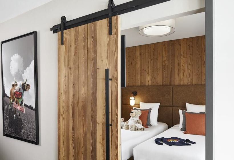Family Suite, Ecrin Blanc Resort Courchevel   Aquapark