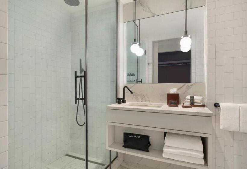 Номер Стандарт, Indigo   Williamsburg   Brooklyn, An Ihg