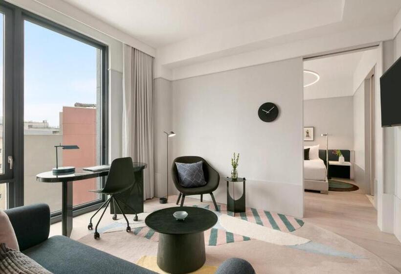 Люкс Адаптированный для Инвалидов, Indigo   Williamsburg   Brooklyn, An Ihg