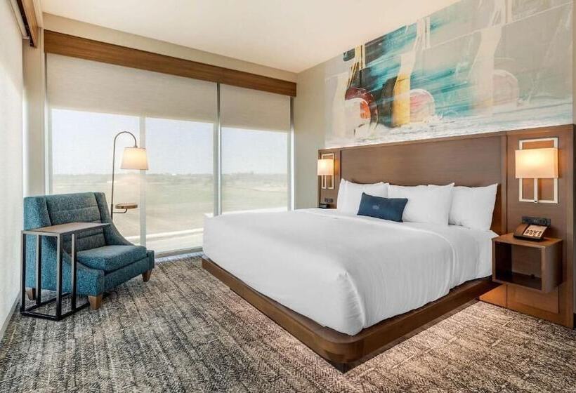 سوئیت برای معلولان, Cambria Hotel Davenport Quad Cities