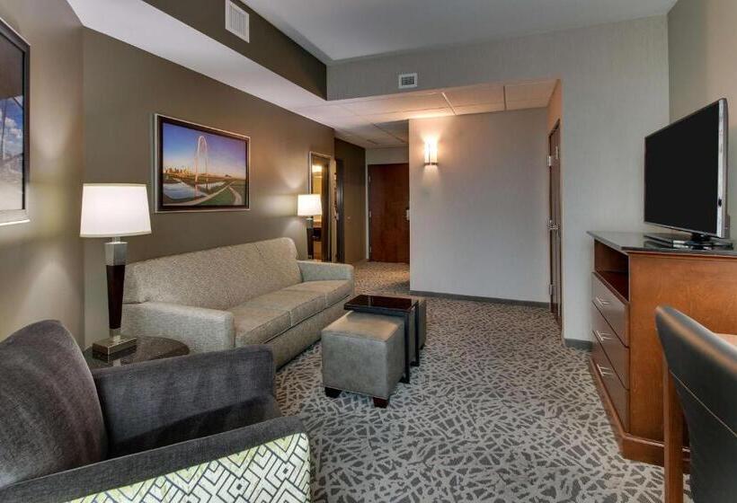 سوییت سوپریور, Drury Plaza Hotel Dallas Richardson