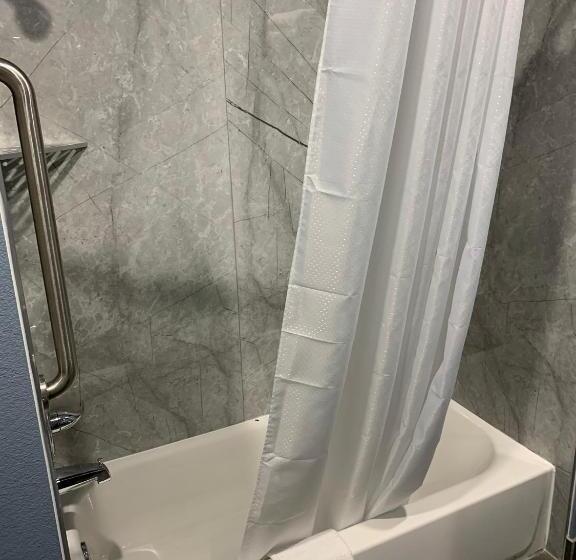 Camera Standard Letto King, Scottish Inns And Suites Scarsdale