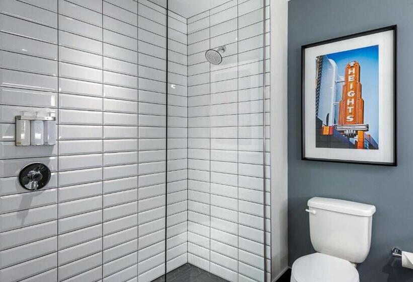 سوئیت با تخت بزرگ, Cambria Hotel Houston Downtown Convention Center