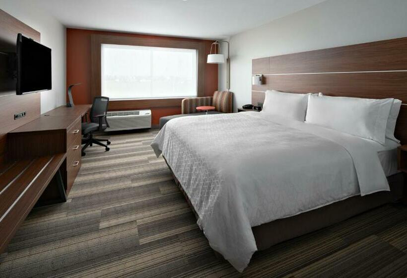 Стандартный Номер Кровать Кинг, Holiday Inn Express & Suites   Elkhorn   Lake Geneva Area, An Ihg