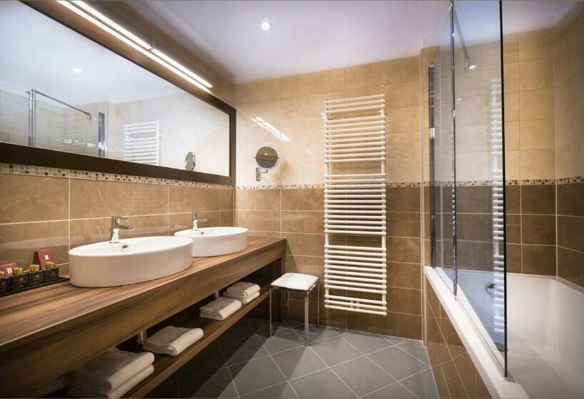 سوئیت با بالکن, Remisens Casa Rosa   Hotel Metropol Annexe
