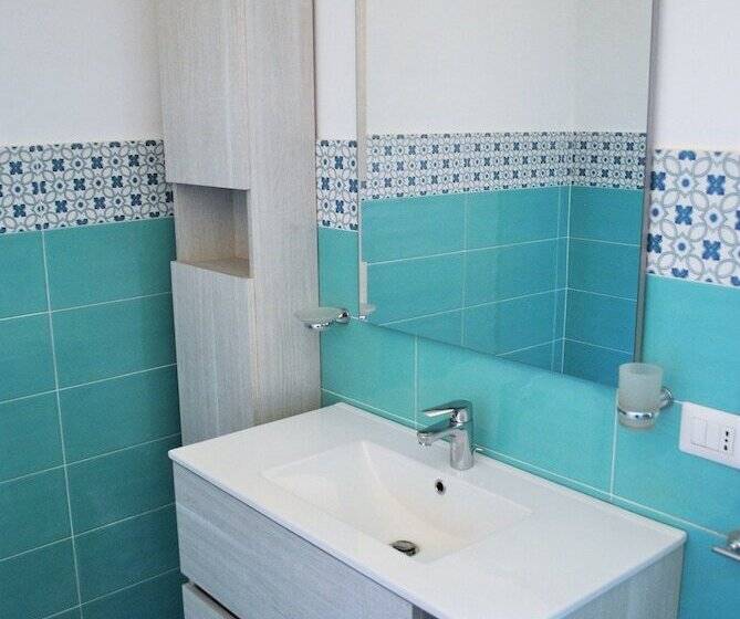 اتاق پریمیوم سه تخته, Puteoli House