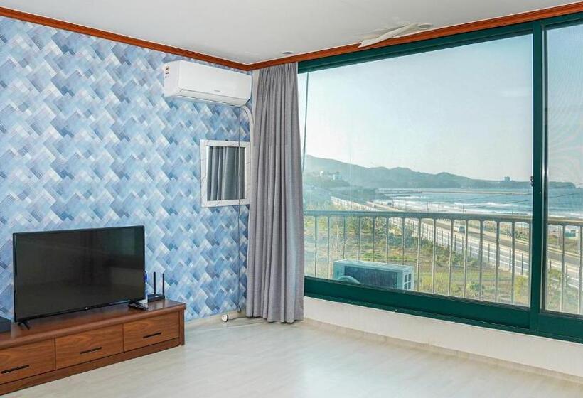 Семейный Номер Superior, Mangsang Beach Pension