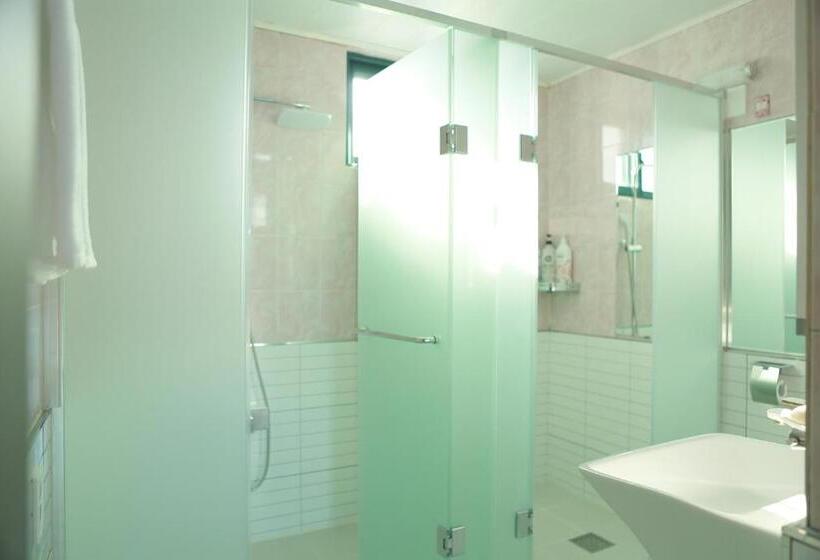 Семейный Номер Вид на Море, Mangsang Beach Pension