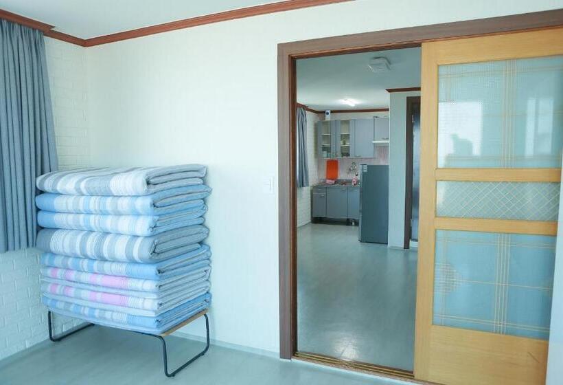 Семейный Номер Вид на Море, Mangsang Beach Pension