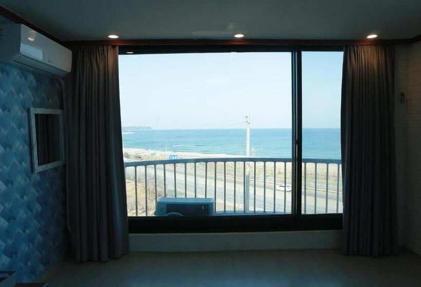 Семейный Номер Superior, Mangsang Beach Pension