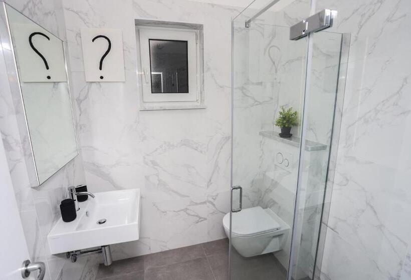 آپارتمان 1 خوابه با تراس, Apartments Silvano 407