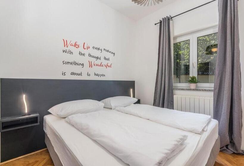 آپارتمان 1 خوابه با تراس, Apartments Silvano 407