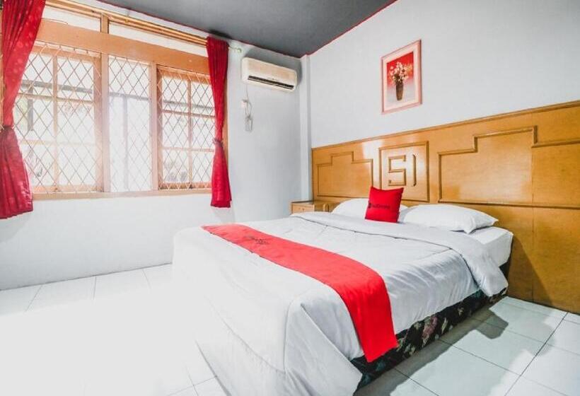 Номер Стандарт, Reddoorz Plus Near Rscm Jakarta