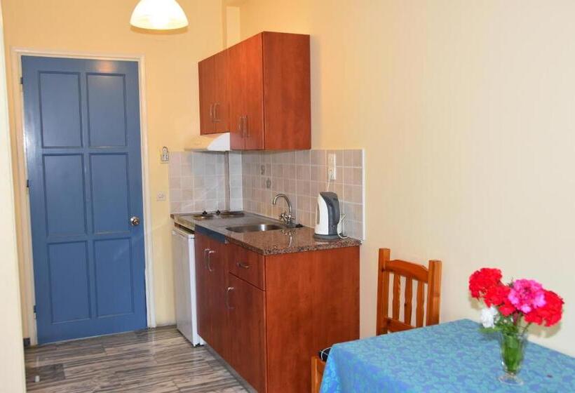 استودیو استاندارد با بالکن, Blue Sky Hotel   Petra   Lesvos   Greece