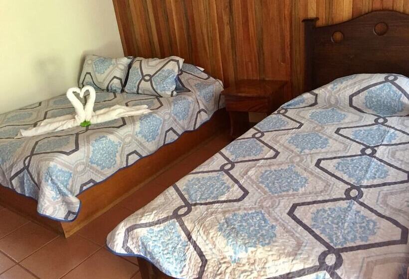 Трехместный Номер Классика, Green Papaya B&b
